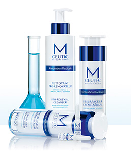 #تحلیلی «شرایط تسهیلات یکم» و «ساختار اقتصادی خانهاولیها» ، معاملات ملک را در آستانه تابستان از بابت بروز #رونق آرام، تدریجی و در عین حال غیرتورمی، تضمین میکند. تاکنون نزدیک 50 هزار زوج فاقد مسکن در صندوق «یکم» ثبتنام کردهاند. به این ترتیب از فردا طی هر ماه، 4 هزار متقاضی در کل کشور به جمع سایر خریداران مسکن اضافه میشوند. در تهران این گروه میتواند رشد 8 درصدی #معاملات_مسکن را رقم بزند. دریافتکنندگان وام «یکم»، متقاضیان مصرفی ، موثر و مصمم برای خرید مسکن هستند که حساسیت بالا نسبت به تغییرات صعودی قیمت دارند ؛ اما رفتارشان در نوسانات قیمتی کماثر است. از طرفی ، چون به اصل سپردههای صندوق یکم ، سود تعلق نمیگیرد ، با سر رسیدن موعد دریافت وامها ، سپردهگذاران بلافاصله برای دریافت آن و خرید آپارتمان اقدام خواهند کرد. پیشنشانههای «رونق خرید با وام یکم» را دلالان ملک احساس کردهاند.